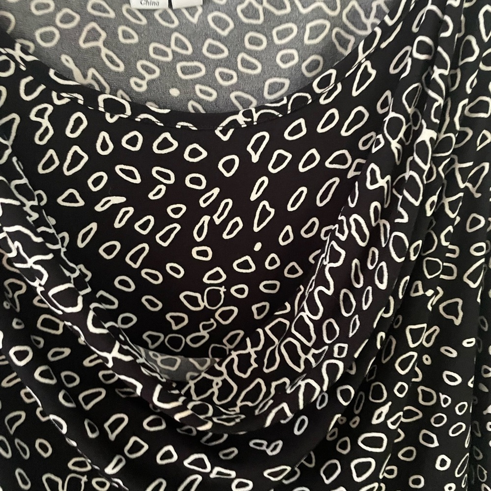 Chaus - Picture 6 of 6